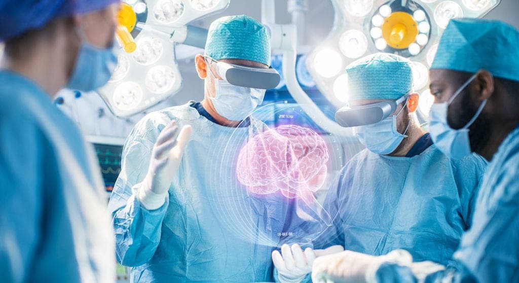 افزایش میزان موفقیت و ایجاد اعتماد در آموزش پزشکی یبا استفاده از واقعیت مجازی